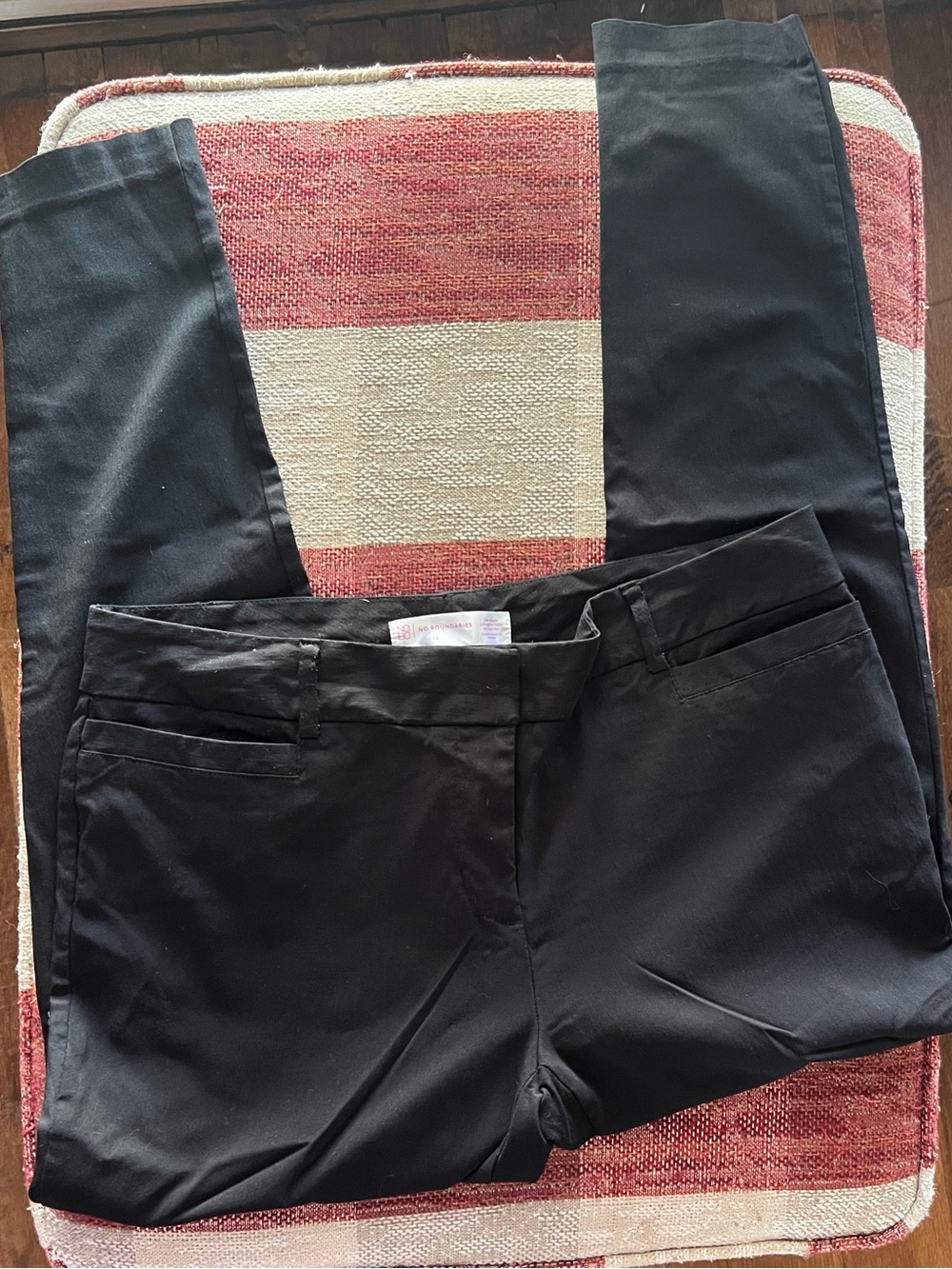 No Boundaries Black Ankle Cropped Stretch Pants